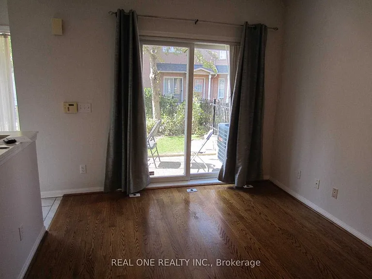 6 Cox Blvd #5 — Photo 15