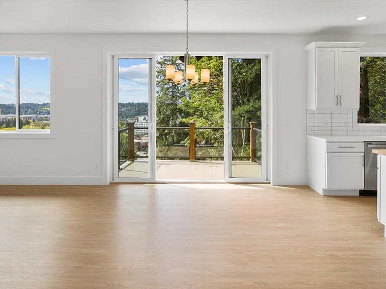 9002 Redmond Woodinville Rd NE #9002 — Photo 2