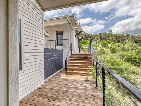 4th image of 47 N Valley Vista