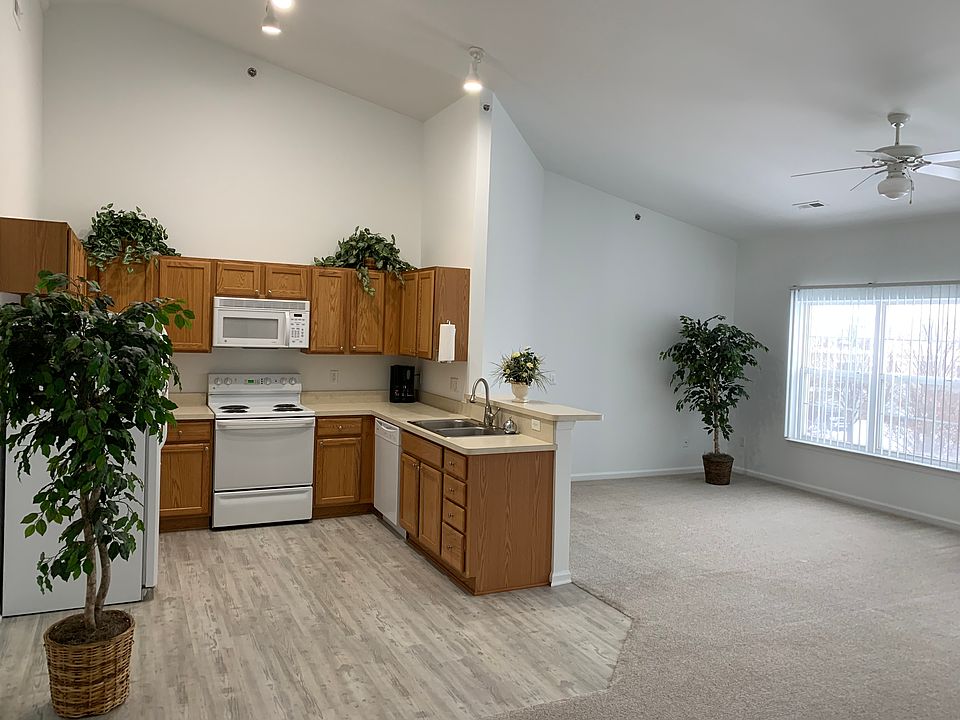 1st image of 43079 Strand Dr
