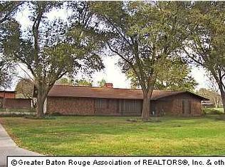 5230 Genre Rd, Port Allen, LA 70767