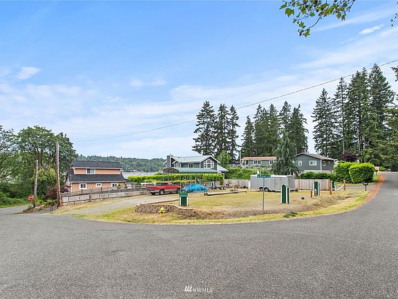 5th image of 21 NE Bryan Lane