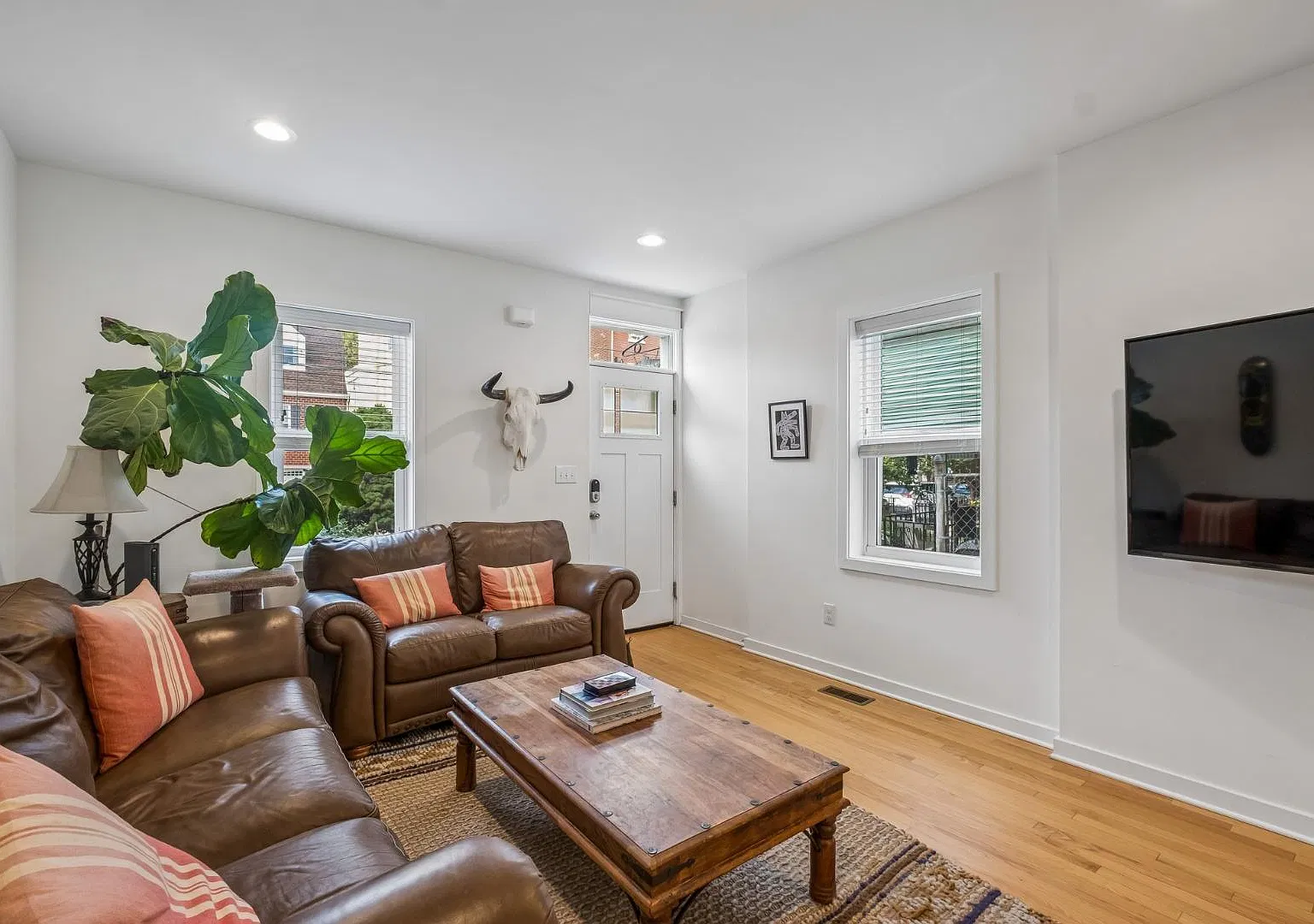 1329 Marlborough St — Photo 4