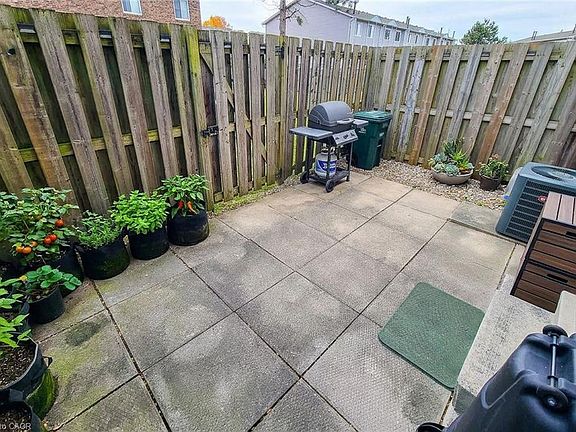 5th image of 8136 Coventry Rd #36