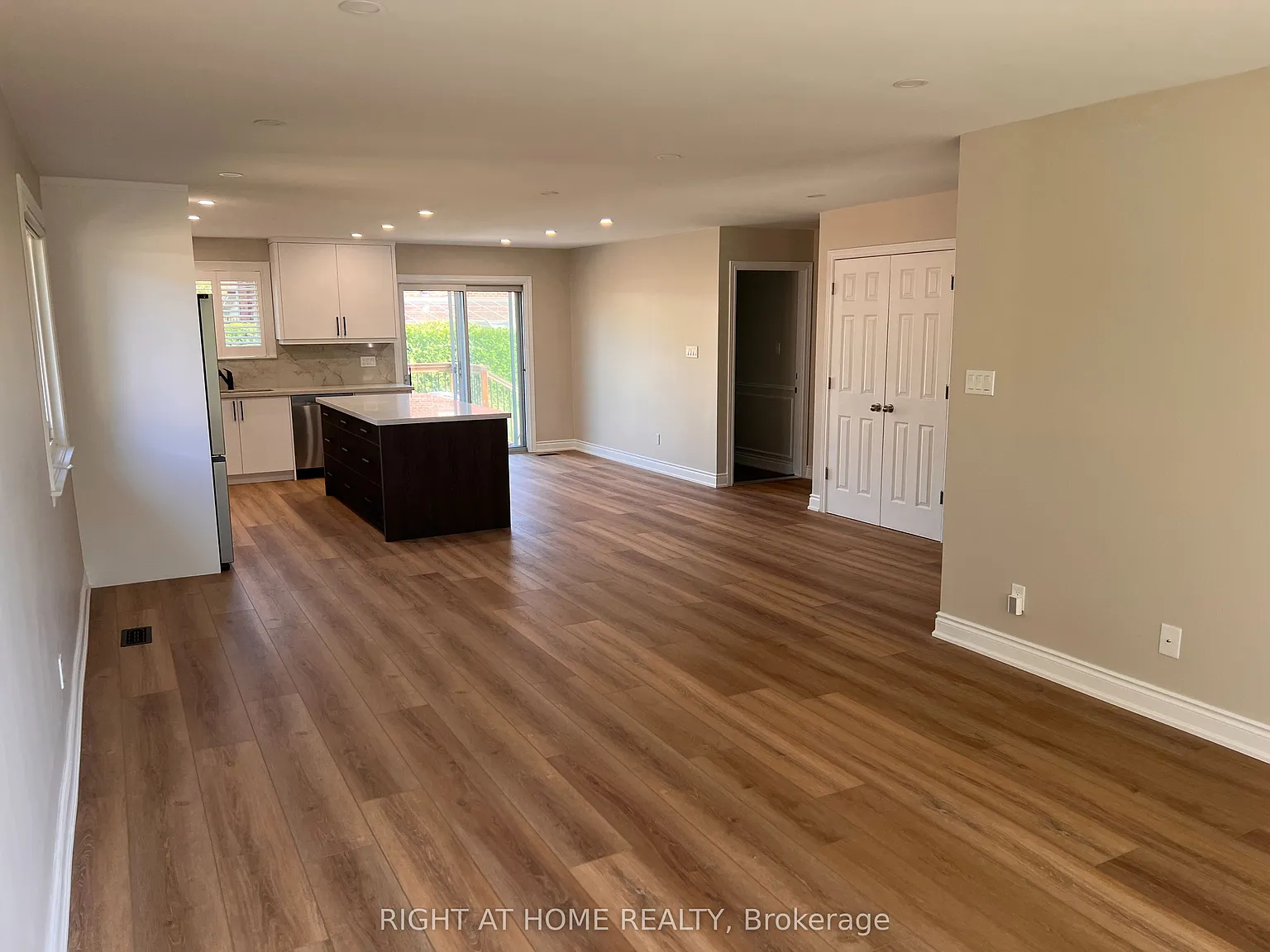 3 bed, $3,600 — Photo 2
