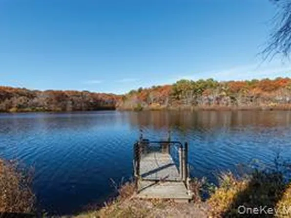 34 Montauk Highway #2, Westhampton, NY 11977