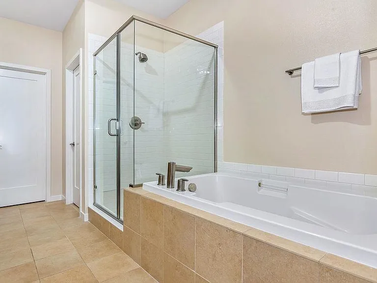 Bathroom with Shower & Bathtub