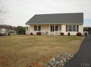 105 Crestfield Dr, Evington, VA 24550