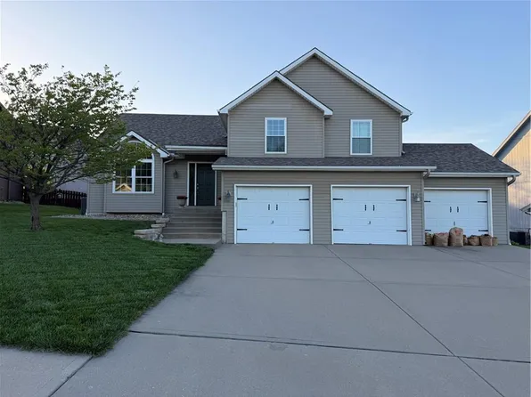 10722 N Lane Ave, Kansas City, MO 64157