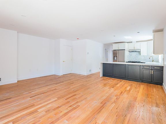3rd image of 6431 138th Street
