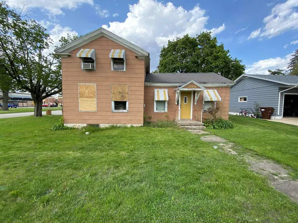 204 E Washington St, Marengo, IL 60152