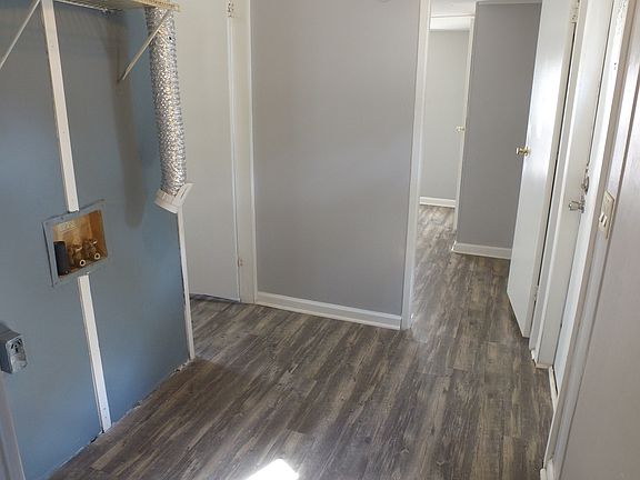 5th image of 3535 Roberts Ave Lot 34