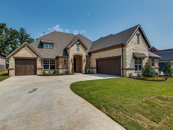 2nd image of 405 Boonesville Bend