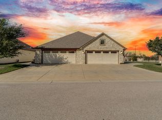 818 N McCloud Cir UNIT 507, Andover, KS 67002
