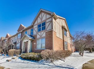 1744 Lancaster Way, Northbrook, IL 60062