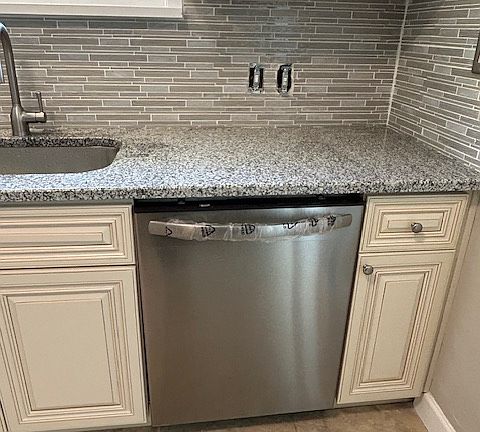 3rd image of 1635 Orchard Grove Ave