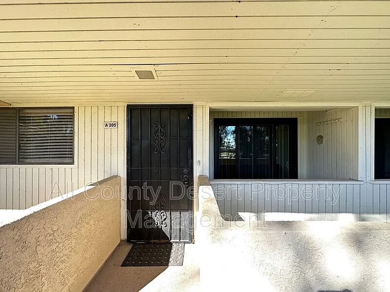 2810 N Arcadia Ct #A-205 — Photo 2