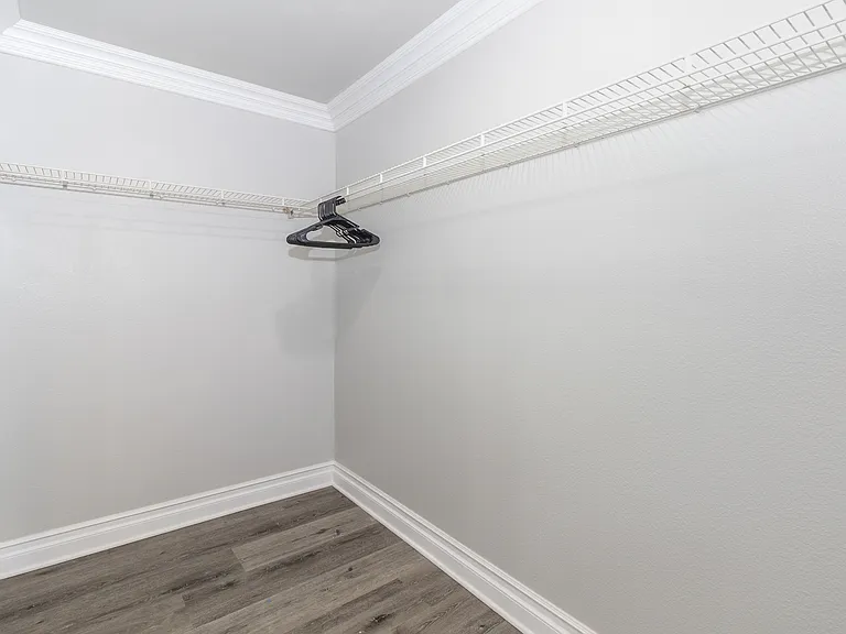 4302 Shetland Ln — Photo 16
