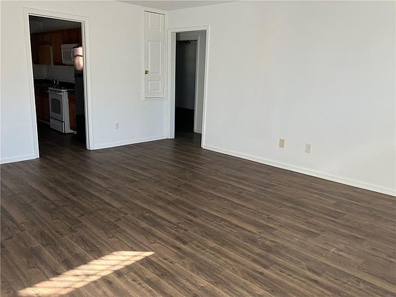 3rd image of 4903 Bonita Dr