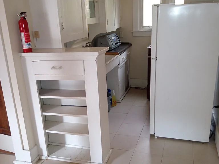 307 N Walnut St #307 — Photo 8