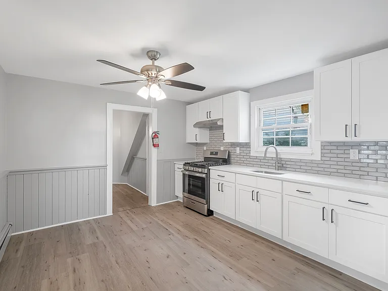 102 Wawayanda Ave #1 — Photo 2
