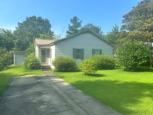 119 Naomi Dr, Dothan, AL 36301