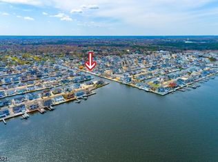 1853 Lookout Dr, Toms River, NJ
