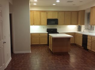 43627 32nd St E, Lancaster, CA 93535