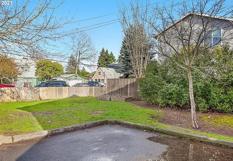 7406 SE Henderson St #C — Photo 2