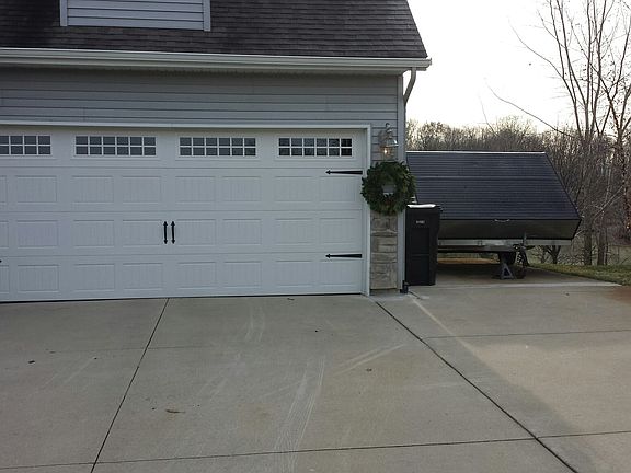 4th image of 458 Round Lake Ct