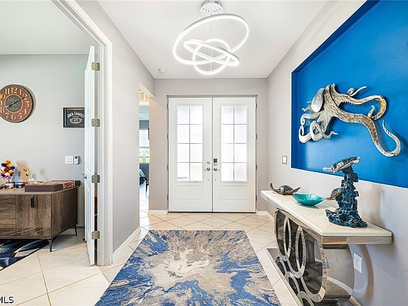 3rd image of 1262 N Gator Cir