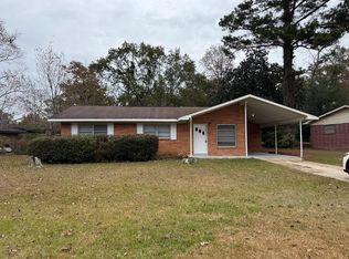 1005 Meadowlane Dr, Dothan, AL 36301