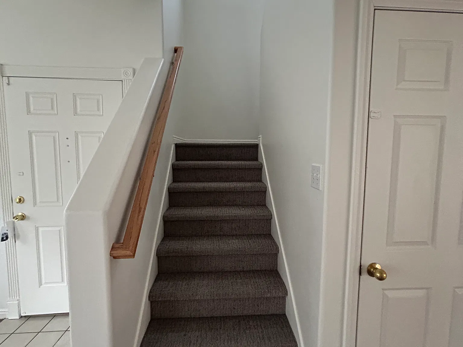 3 bed, 2.5 bath, 1700 sqft, $2,600 — Photo 3