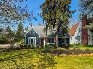 3556 Orchard Lake Rd, West Bloomfield, MI 48324