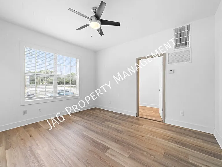 931 Rubel St #4 — Photo 6