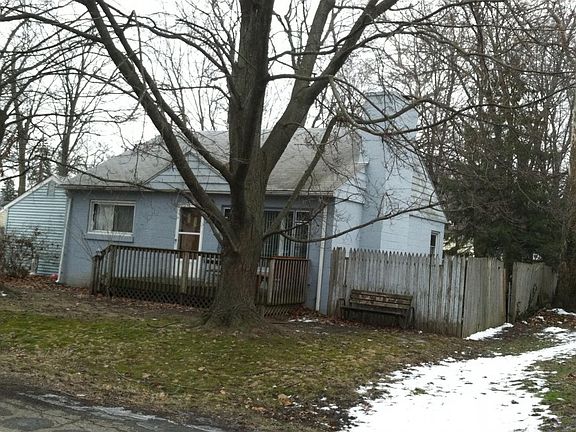 4th image of 33897 Rhonswood Dr