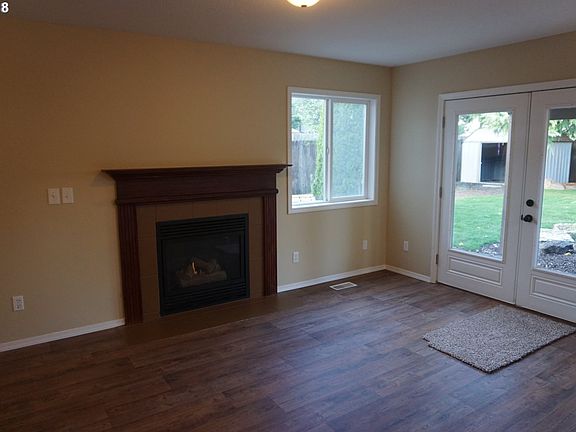 3rd image of 16218 NE 13th St