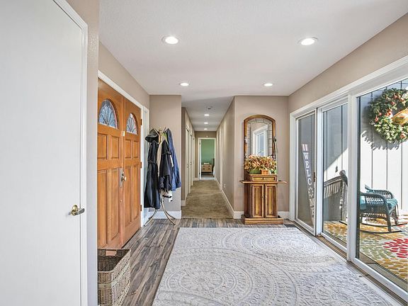 5th image of 5030 River Rd