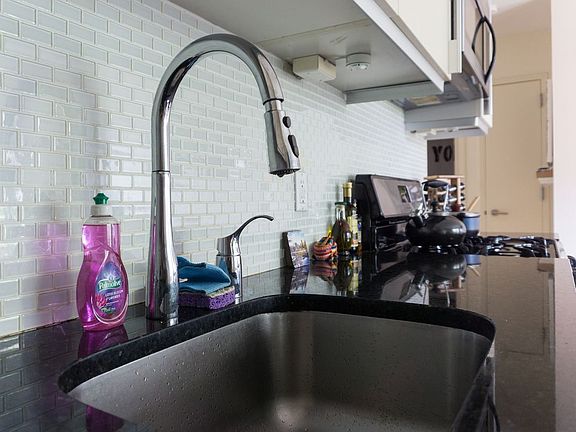 3rd image of 158 Johnson Ave APT 406
