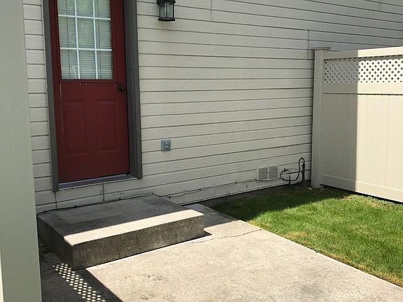 2nd image of 2707 N 15th St #15