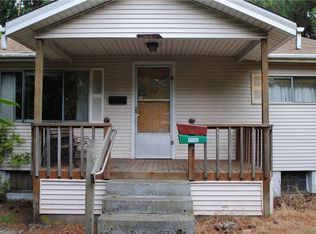 10442 17th Ave SW, Seattle, WA 98146