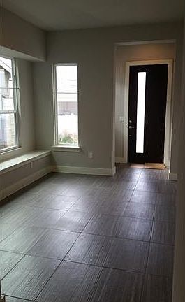 4th image of 5401 Ingersoll Ln
