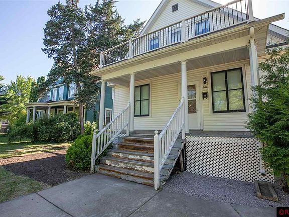 2nd image of 504 N Main St