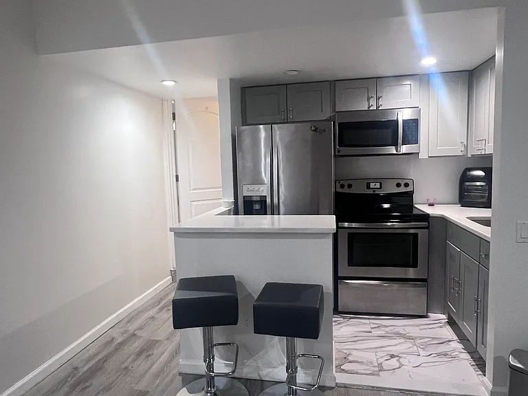41 Colin St #2 — Photo 1
