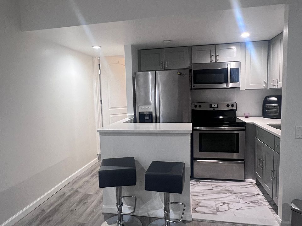 1st image of 41 Colin St Floor 2