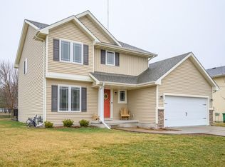 413 25th St SE, Altoona, IA 50009