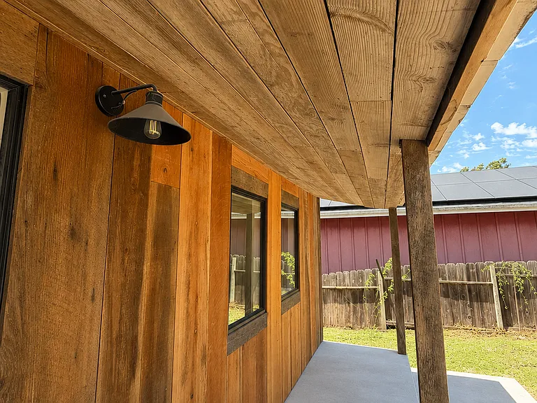 2324 Western Ave — Photo 7