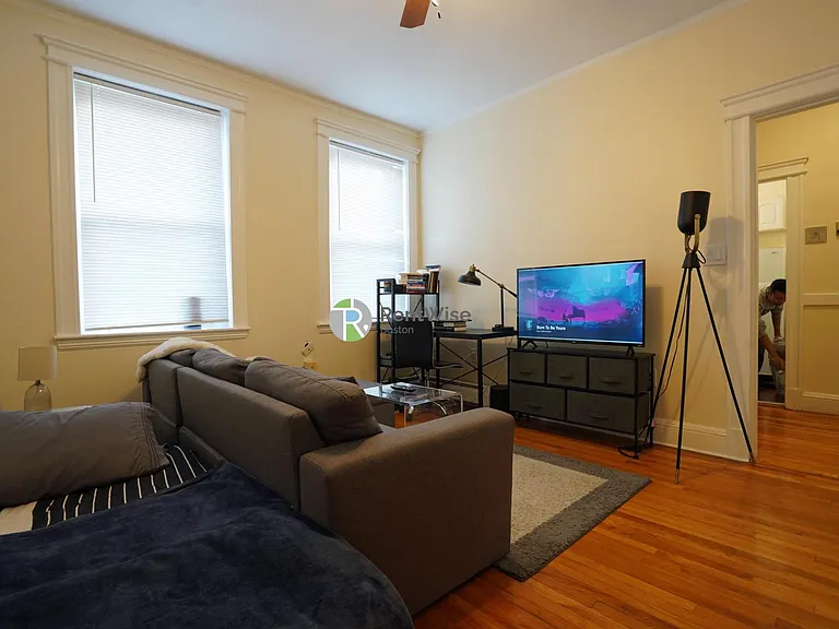 1842 Commonwealth Ave #11 — Photo 3