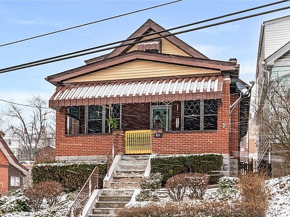 2nd image of 971 Norwich Ave