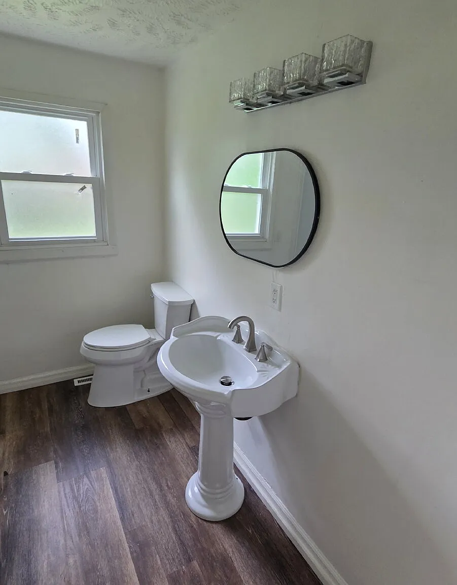 1 bed, 1.0 bath, $700 — Photo 4